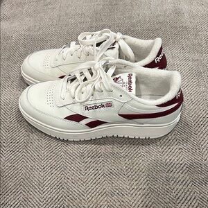 Reebok beige/cream and burgundy shoes